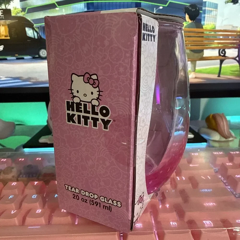 Sanrio Hello Kitty Tear Drop Glass 20oz Pink Stemless Cup 2023 Strawberry